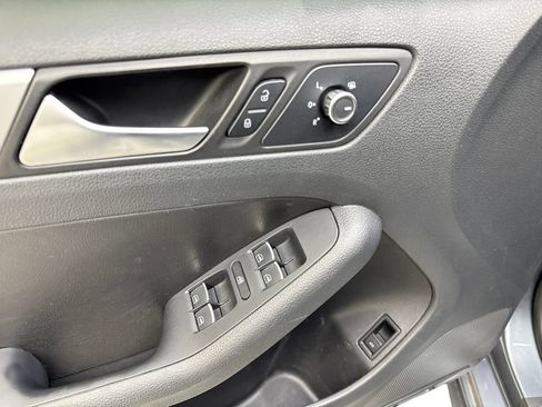Used 2014 Volkswagen Jetta GLI Autobahn FWD image 27