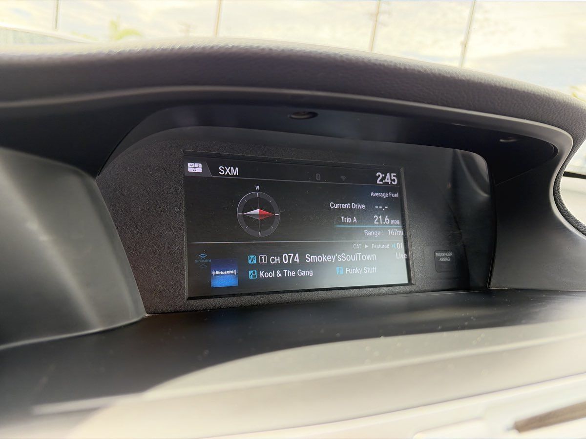 Used 2017 Honda Accord EX-L image 38