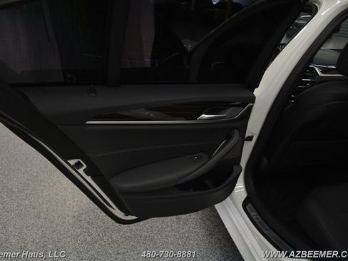 Used 2023 BMW 530e w/ M Sport Package RWD image 43