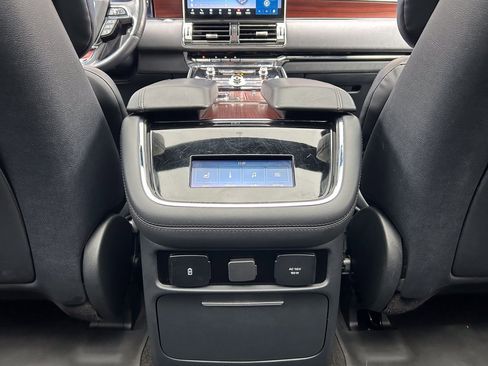 Used 2022 Lincoln Navigator L Reserve image 41