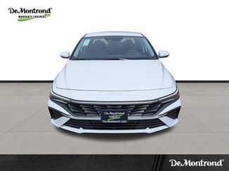 New 2026 Hyundai Elantra SE FWD video 2