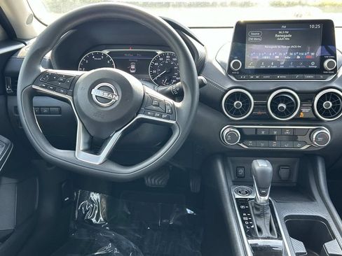 Used 2024 Nissan Sentra SV FWD image 21