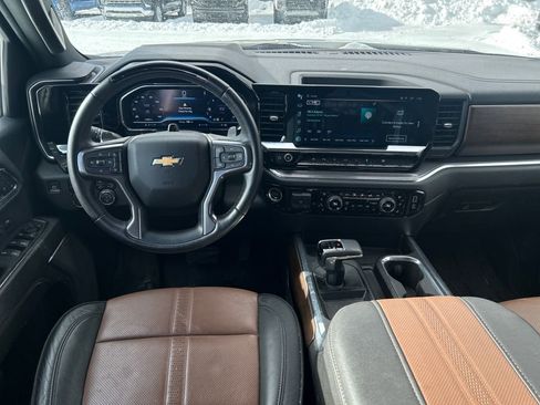 Used 2024 Chevrolet Silverado 1500 High Country image 27