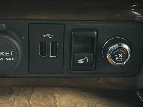 Used 2019 INFINITI QX80 Limited AWD/4WD image 32
