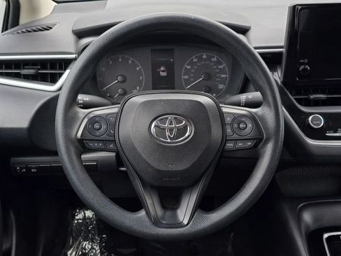 Used 2023 Toyota Corolla LE FWD image 19