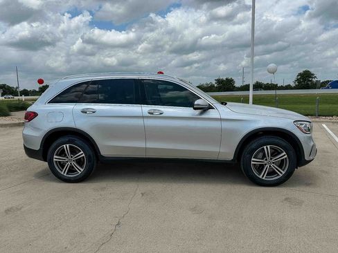 Used 2020 Mercedes-Benz GLC 300 image 2