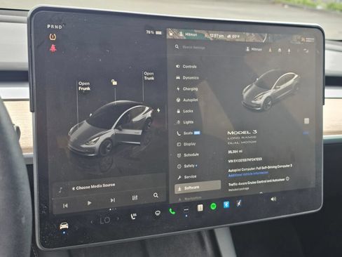 Used 2022 Tesla Model 3 Long Range AWD/4WD image 39