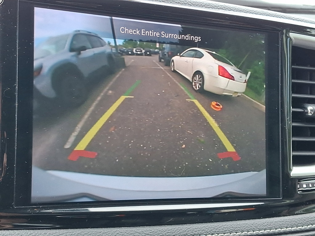Certified 2023 Chrysler Pacifica Touring-L w/ Uconnect Theater Family Group AWD/4WD image 30