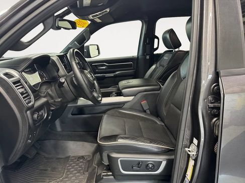 Used 2020 RAM 1500 Laramie w/ Sport Appearance Package AWD/4WD image 7