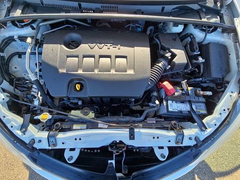 Used 2014 Toyota Corolla LE image 29