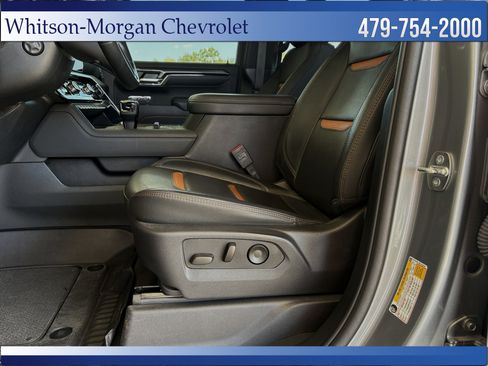 Used 2024 GMC Sierra 1500 AT4 w/ Technology Package AWD/4WD image 14