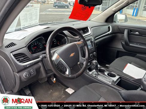 Used 2015 Chevrolet Traverse LT image 13