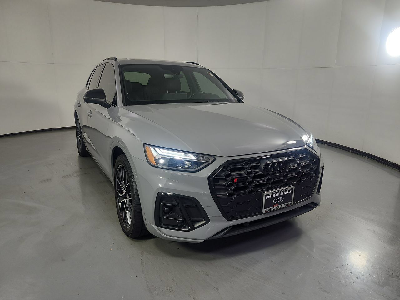 Used 2023 Audi SQ5 Premium Plus w/ Premium Plus Package AWD/4WD image 3