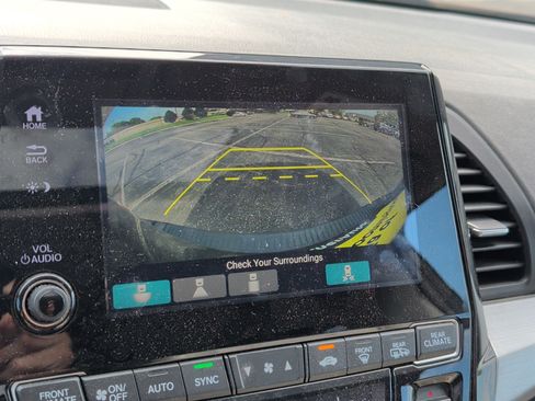 Used 2018 Honda Odyssey Touring image 8
