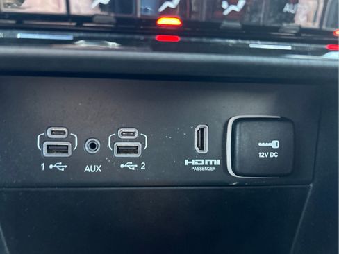 Certified 2023 Jeep Grand Cherokee L Overland w/ Rear Seat Video Group I AWD/4WD image 34