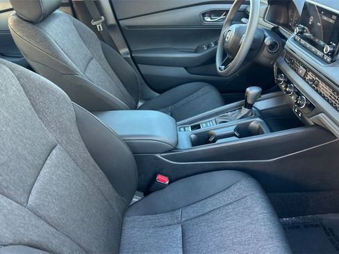 Certified 2025 Honda Accord LX image 16