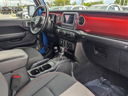 Used 2020 Jeep Gladiator Rubicon w/ Trailer Tow Package image 9