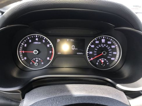 Used 2022 Kia Forte LXS FWD image 15