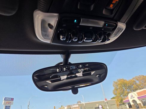Used 2016 MINI Cooper Clubman FWD image 26