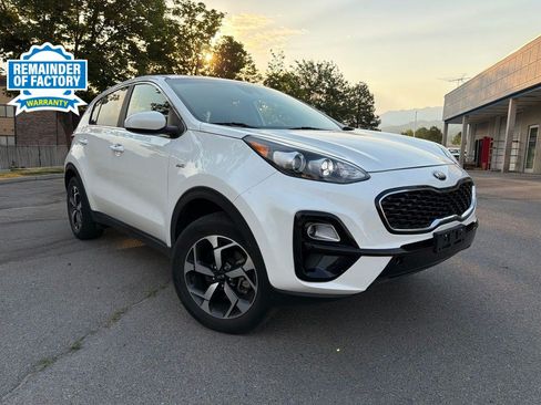 Used 2022 Kia Sportage LX AWD/4WD image 1