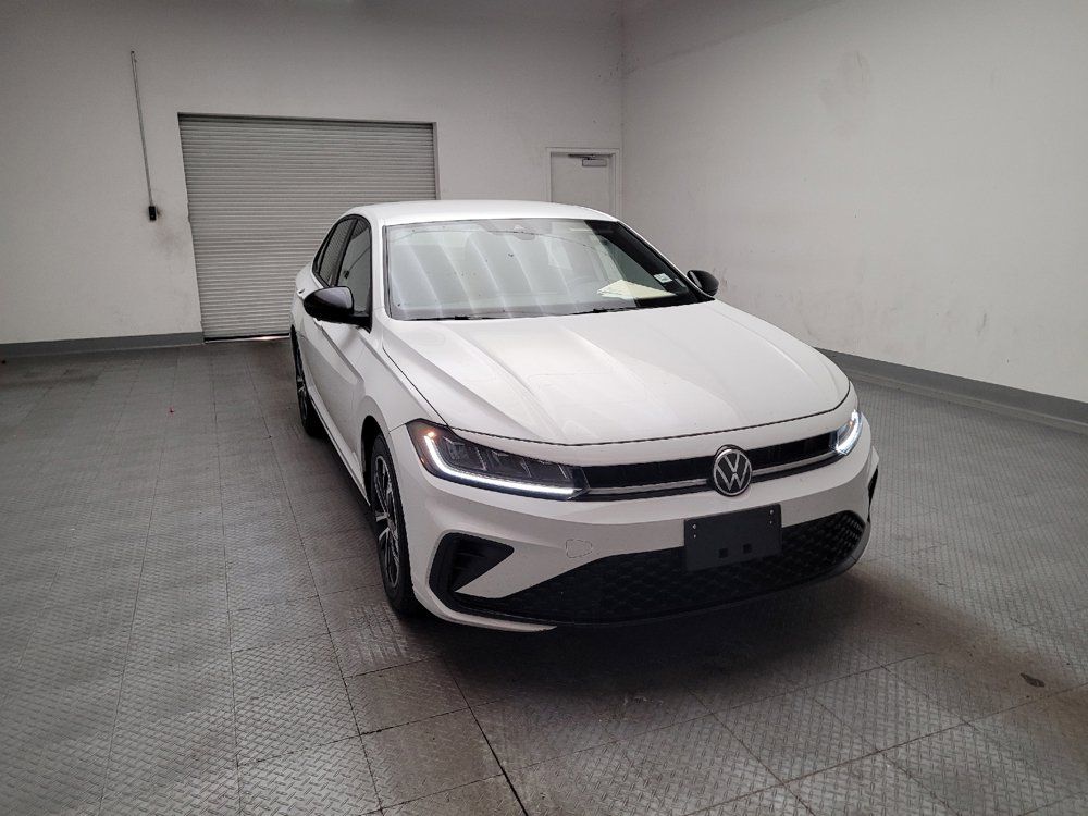 Used 2025 Volkswagen Jetta Sport FWD image 14