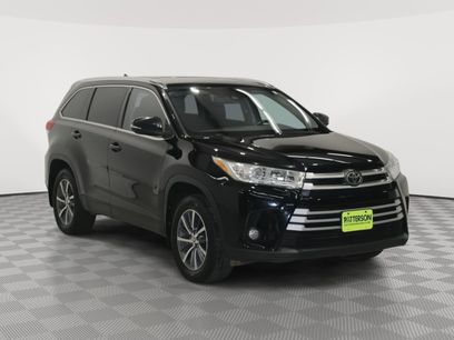 Used 2017 Toyota Highlander XLE