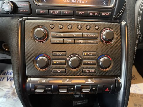 Used 2014 Nissan GT-R Black Edition image 25