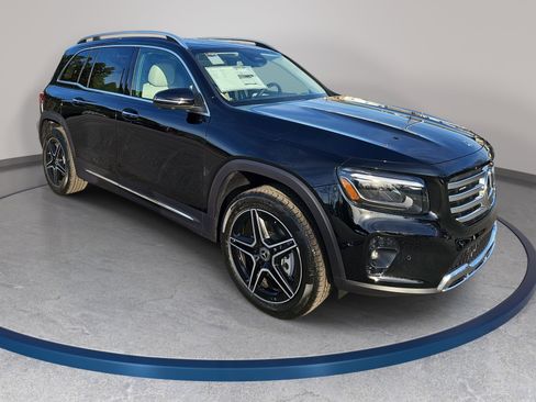 New 2026 Mercedes-Benz GLB 250 image 6