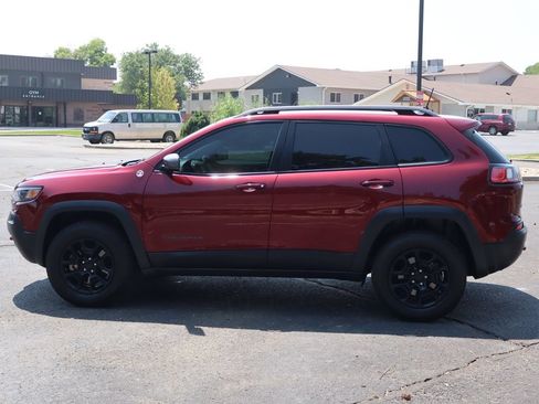 Used 2020 Jeep Cherokee Trailhawk w/ Comfort/Convenience Group AWD/4WD image 9