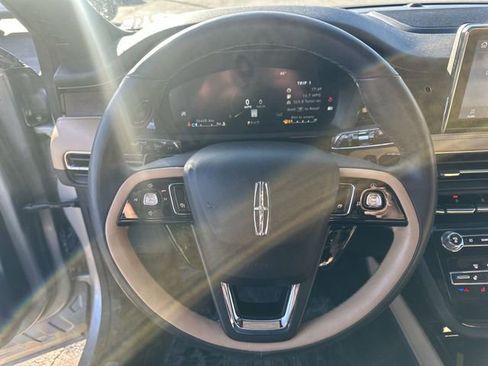 Used 2021 Lincoln Corsair Reserve w/ Equipment Group 201A image 13