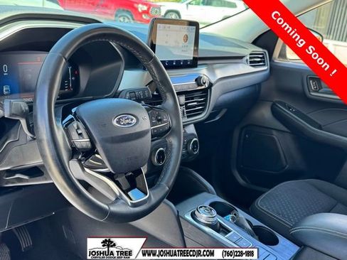 Used 2023 Ford Escape Active image 21