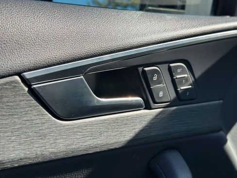 Used 2018 Audi A4 2.0T Premium image 17