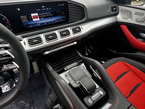 Certified 2025 Mercedes-Benz GLE 53 AMG 4MATIC Coupe image 31