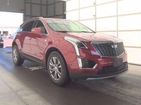 Used 2023 Cadillac XT5 Premium Luxury w/ Technology Package image 3
