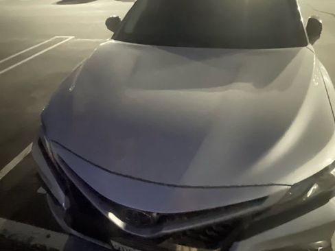 Used 2022 Toyota Camry XSE FWD image 13