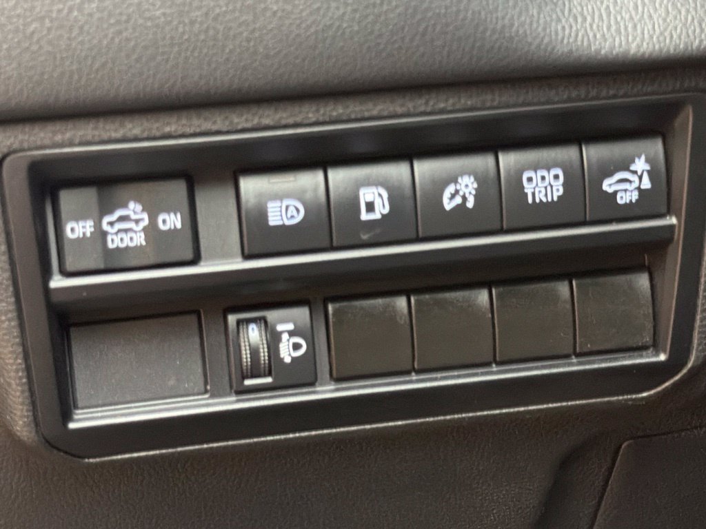 Used 2022 Toyota Tundra Limited AWD/4WD image 22