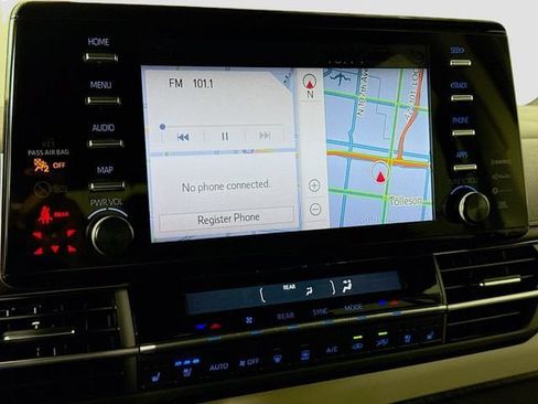 Certified 2023 Toyota Sienna Platinum FWD image 17