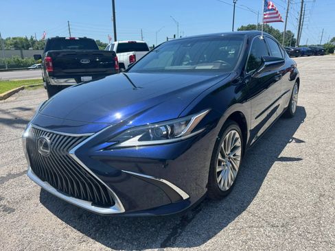 Used 2019 Lexus ES 350 w/ Accessory Package FWD image 9