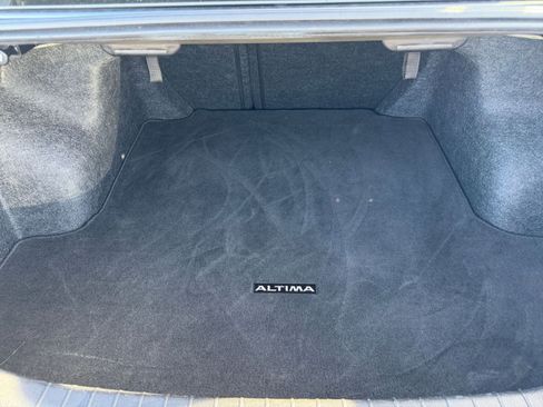 Used 2025 Nissan Altima 2.5 SV image 31