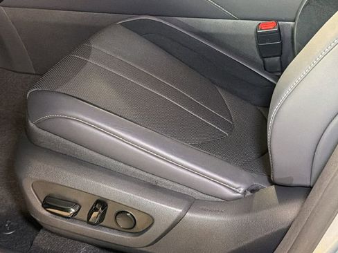 Used 2024 Lexus RX 500h F Sport image 23