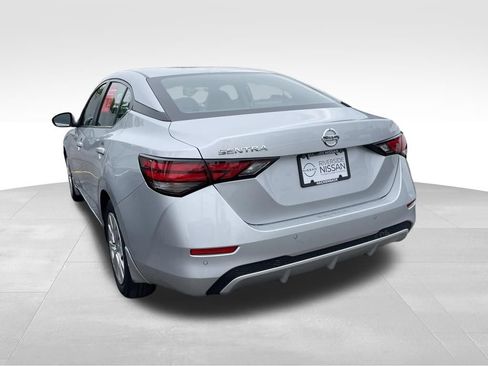 Certified 2023 Nissan Sentra S FWD image 5