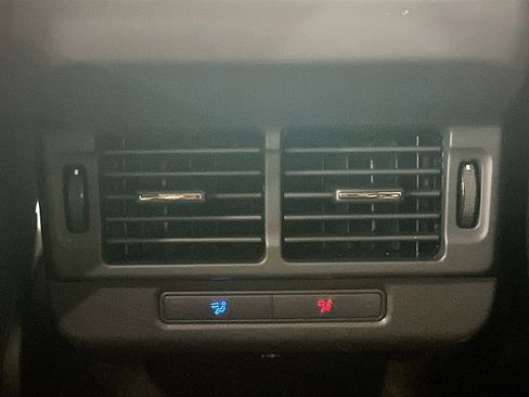 Used 2024 Land Rover Range Rover Evoque Dynamic SE image 20