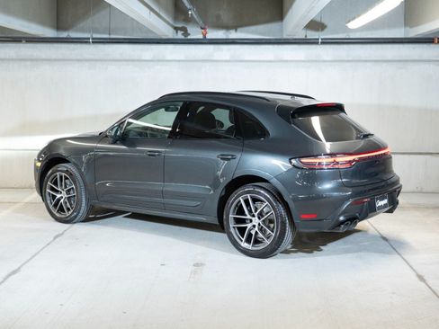 Certified 2026 Porsche Macan AWD/4WD image 3