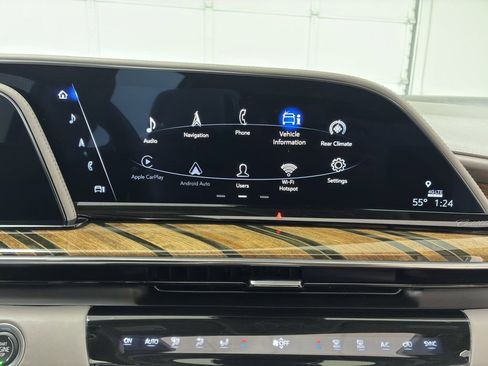 Used 2023 Cadillac Escalade Sport Platinum image 31