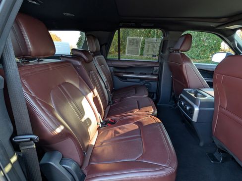 Certified 2024 Ford Expedition Max Limited image 33