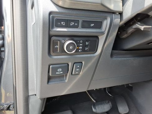 Used 2023 Ford F150 Lariat w/ FX4 Off-Road Package AWD/4WD image 23