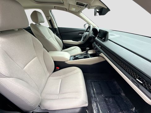 Certified 2024 Honda Accord EX image 31