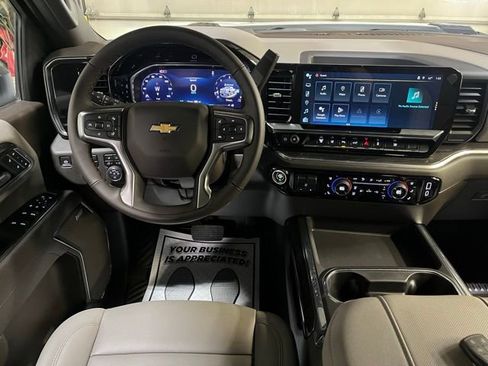 Used 2026 Chevrolet Silverado 3500 LTZ w/ LTZ Convenience Package AWD/4WD image 17