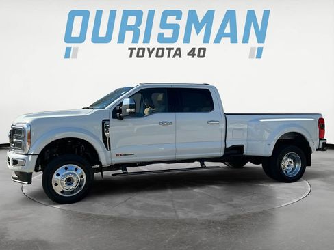 Used 2023 Ford F450 Platinum w/ FX4 Off-Road Package AWD/4WD image 4