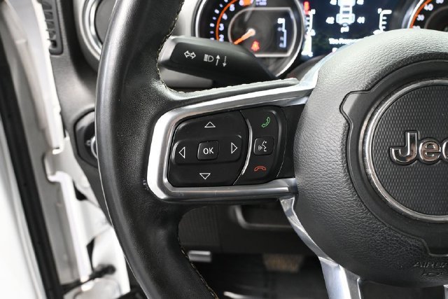 Used 2019 Jeep Wrangler Unlimited Sahara AWD/4WD image 22